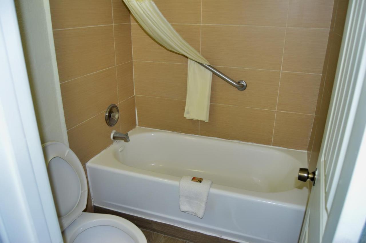Days Inn By Wyndham Hardeeville Near Hilton Head 외부 사진