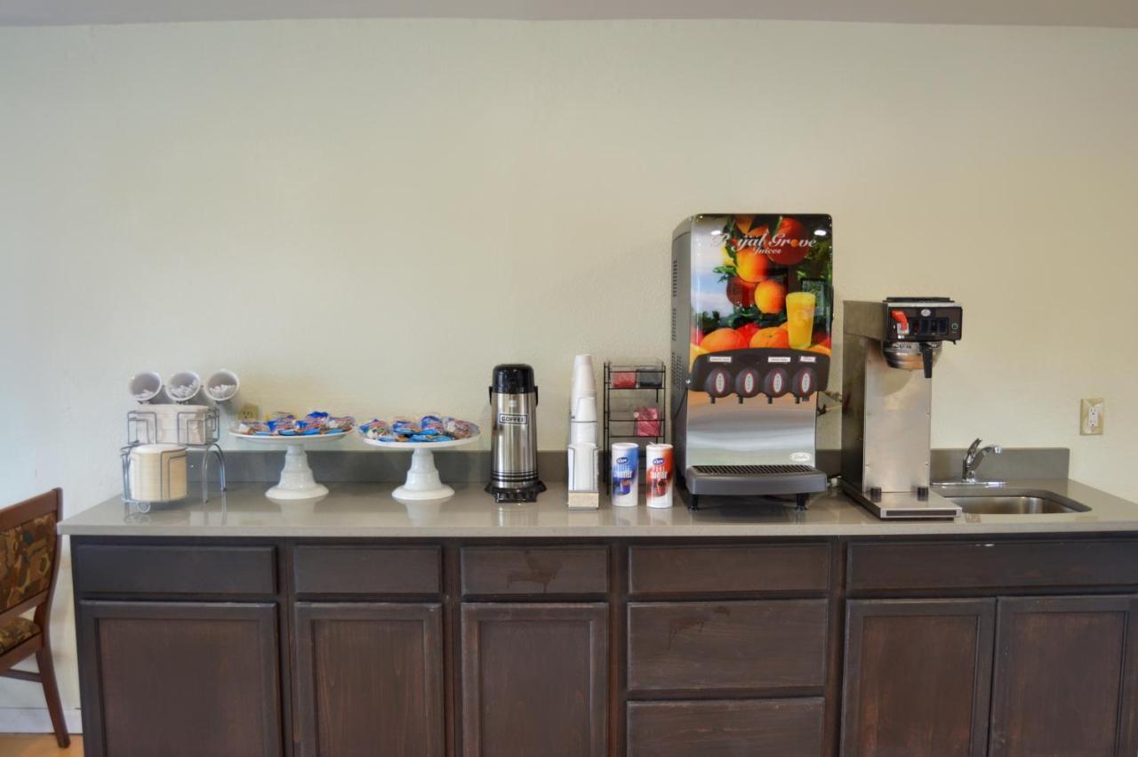 Days Inn By Wyndham Hardeeville Near Hilton Head 외부 사진