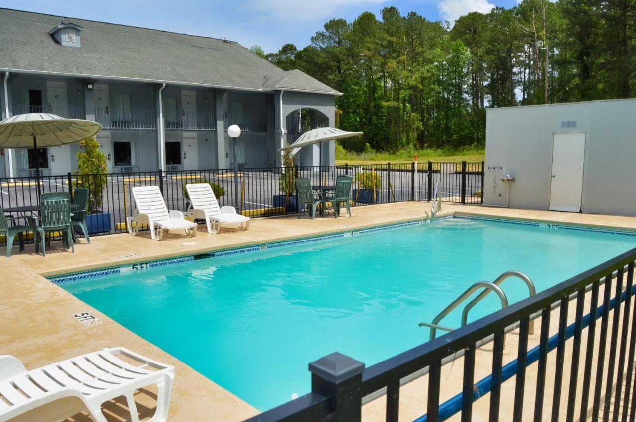 Days Inn By Wyndham Hardeeville Near Hilton Head 외부 사진