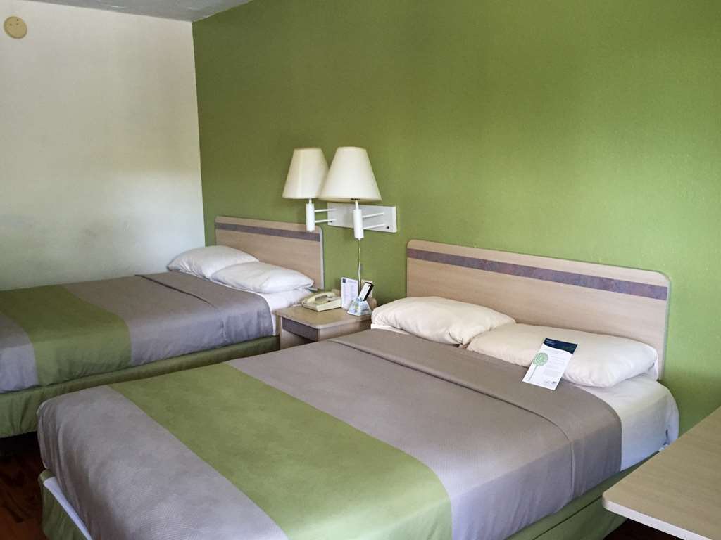 Days Inn By Wyndham Hardeeville Near Hilton Head 객실 사진